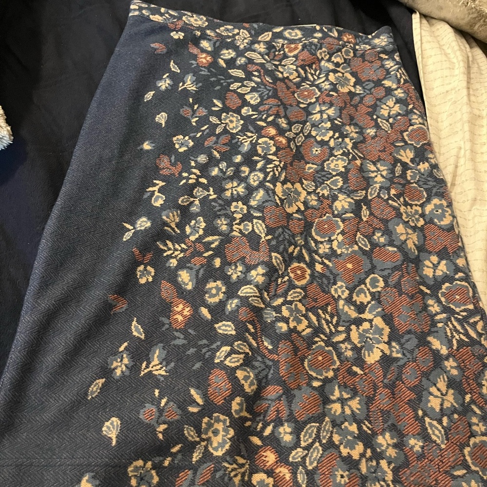 Anthropologie Maeve Floral Patterned Blue and dark red Skirt L